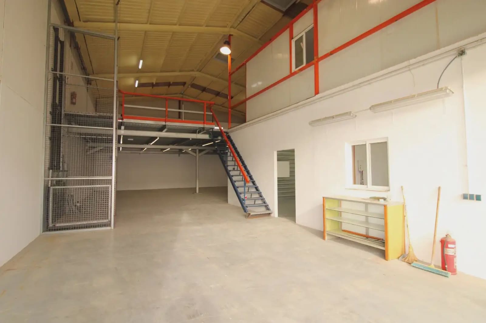 Commercieel te huur in Cartagena - € 1.500 (Ref: 10007656)