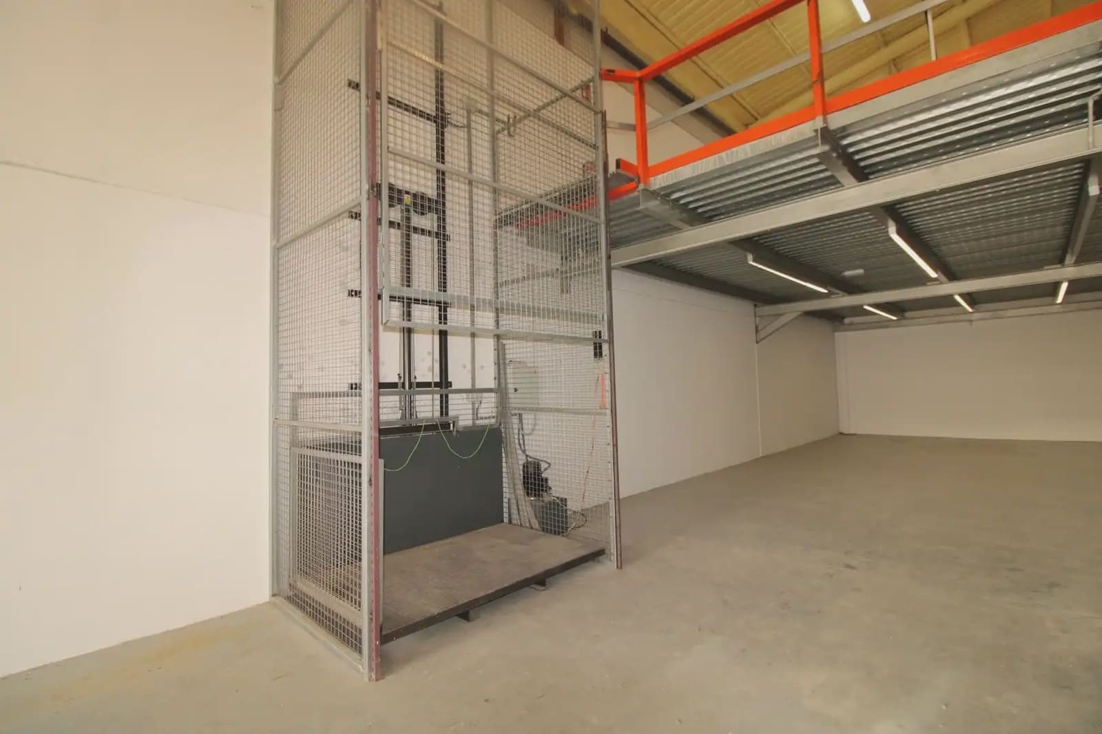 Commercieel te huur in Cartagena - € 1.500 (Ref: 10007656)