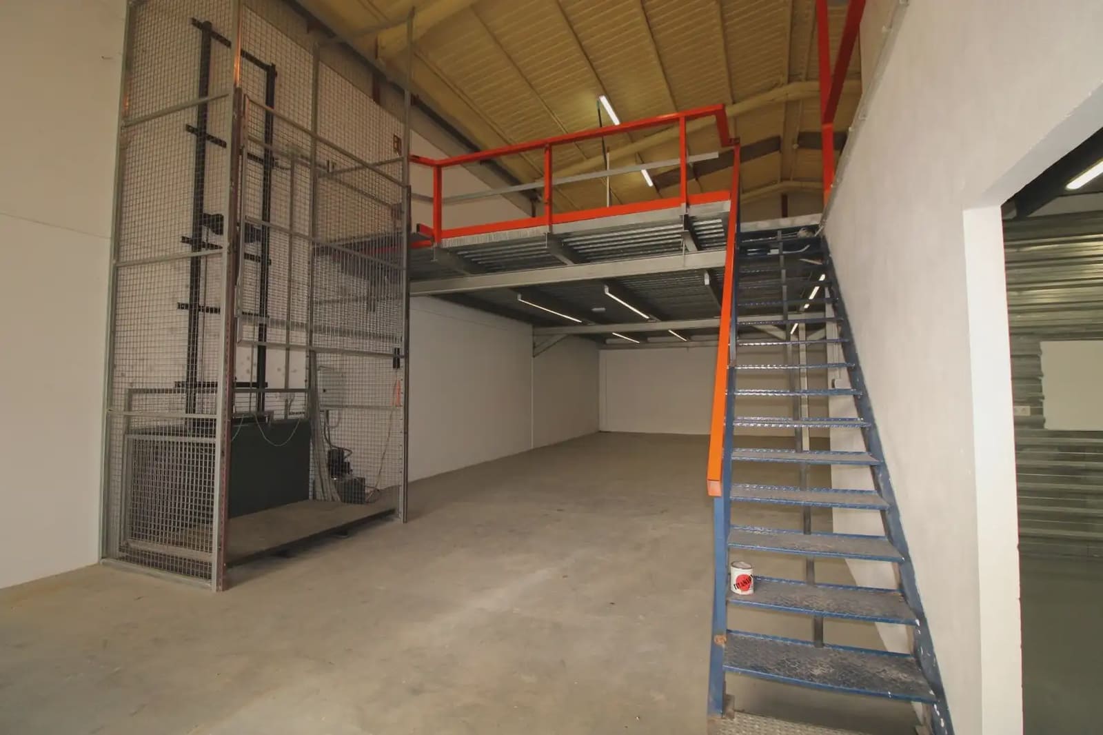 Gewerbe zu verkaufen in Cartagena - 285.000 € (Ref: 10007657)