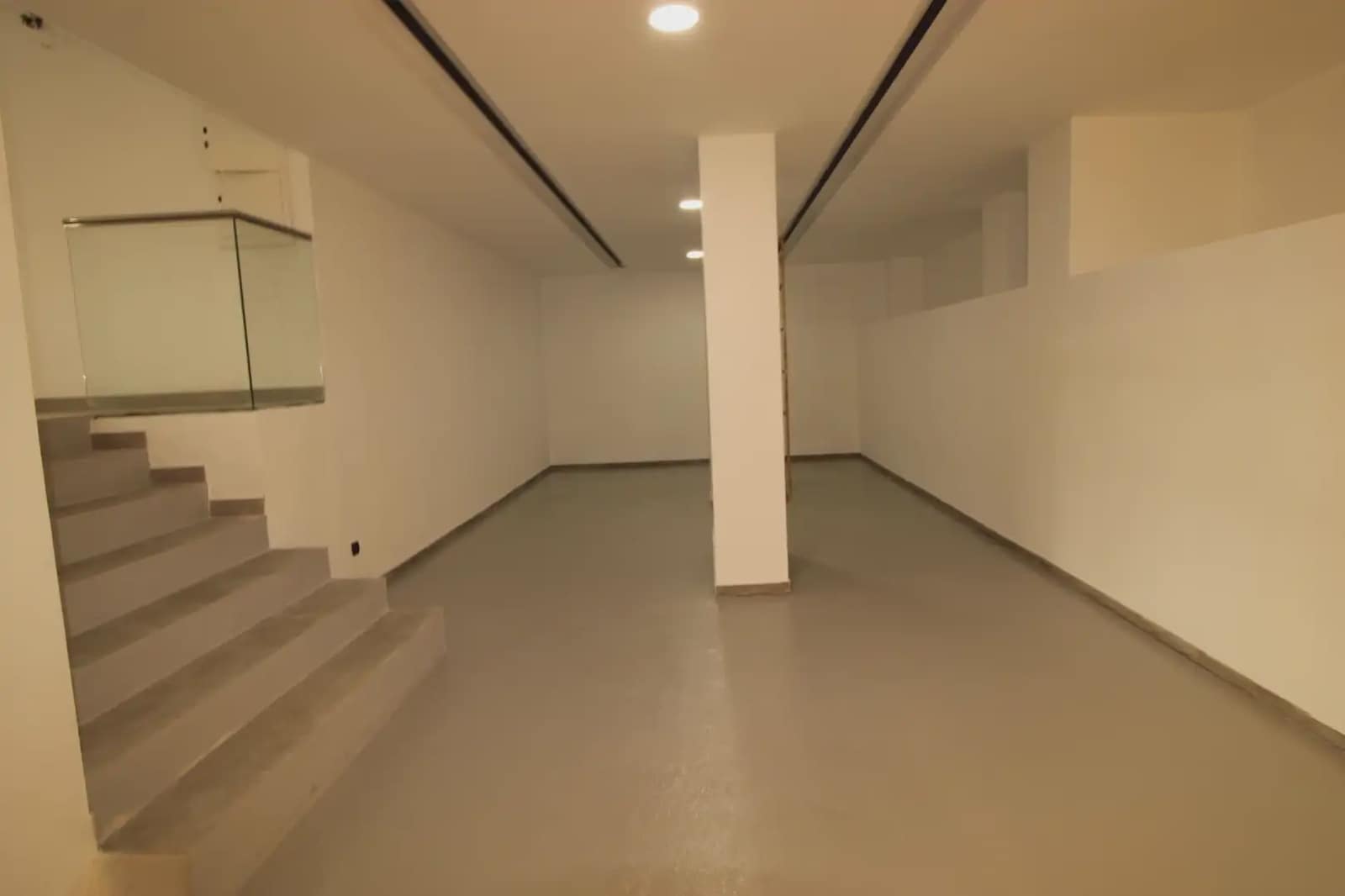 Commercieel te huur in Cartagena - € 3.500 (Ref: 10007659)