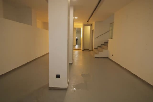 Commercial for rent in Cartagena Ciudad, Cartagena - € 3,500 (Ref: 10007659)