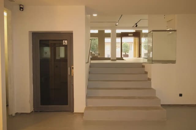 Commercial for rent in Cartagena Ciudad, Cartagena - € 3,500 (Ref: 10007659)