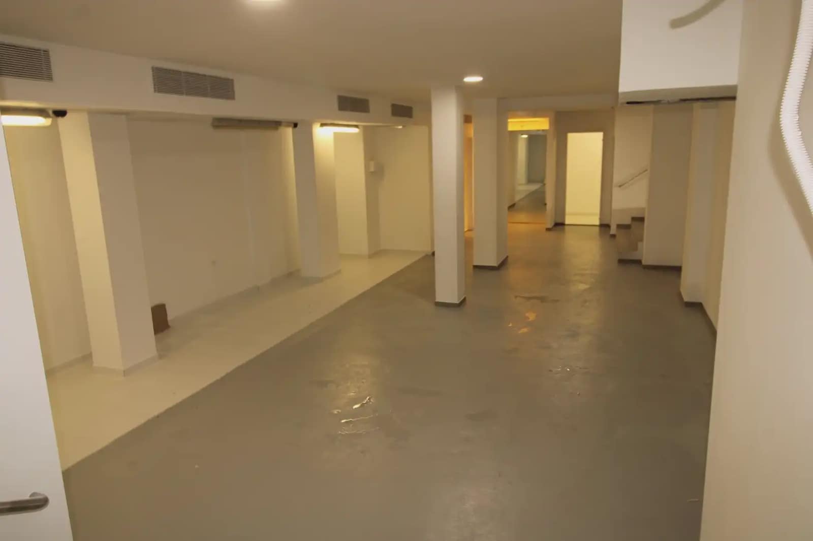 Commercieel te huur in Cartagena - € 3.500 (Ref: 10007659)