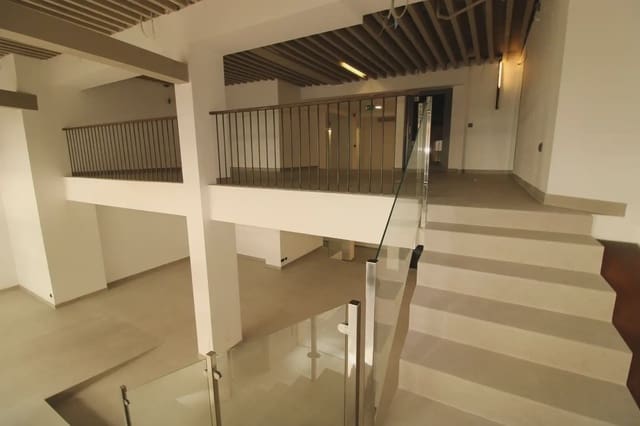 Commercial for rent in Cartagena Ciudad, Cartagena - € 3,500 (Ref: 10007659)