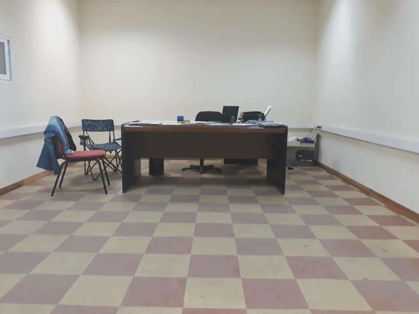 Commercial for rent in Cartagena - € 4,000 (Ref: 10007661)