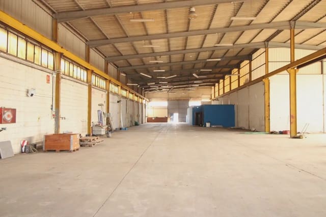 Commercial for rent in Cartagena Ciudad, Cartagena - € 4,000 (Ref: 10007661)