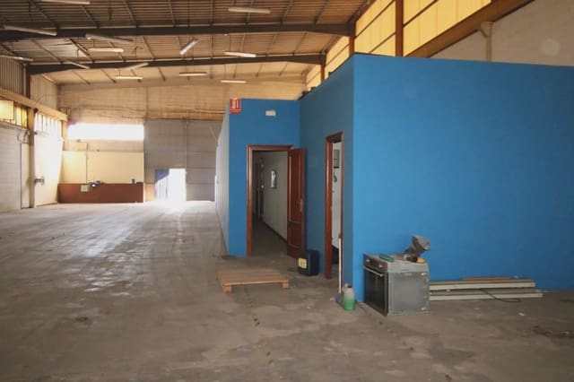 Commercial for rent in Cartagena Ciudad, Cartagena - € 4,000 (Ref: 10007661)