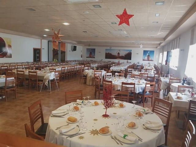 Commercieel te koop in San Félix, Cartagena - € 2.000.000 (Ref: 10007663)