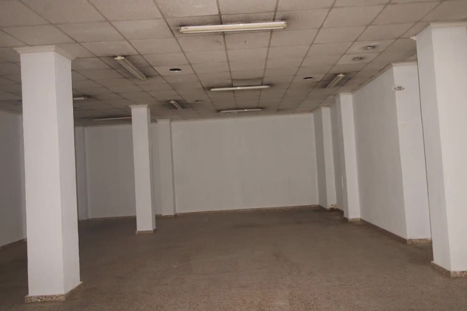 Commercieel te huur in Cartagena - € 495 (Ref: 10007664)