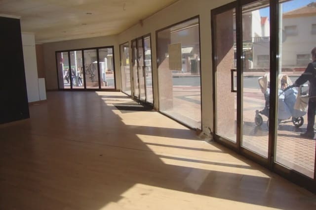 Local Comercial en Cartagena Ciudad, Cartagena en venta - 240.000 € (Ref: 10007665)