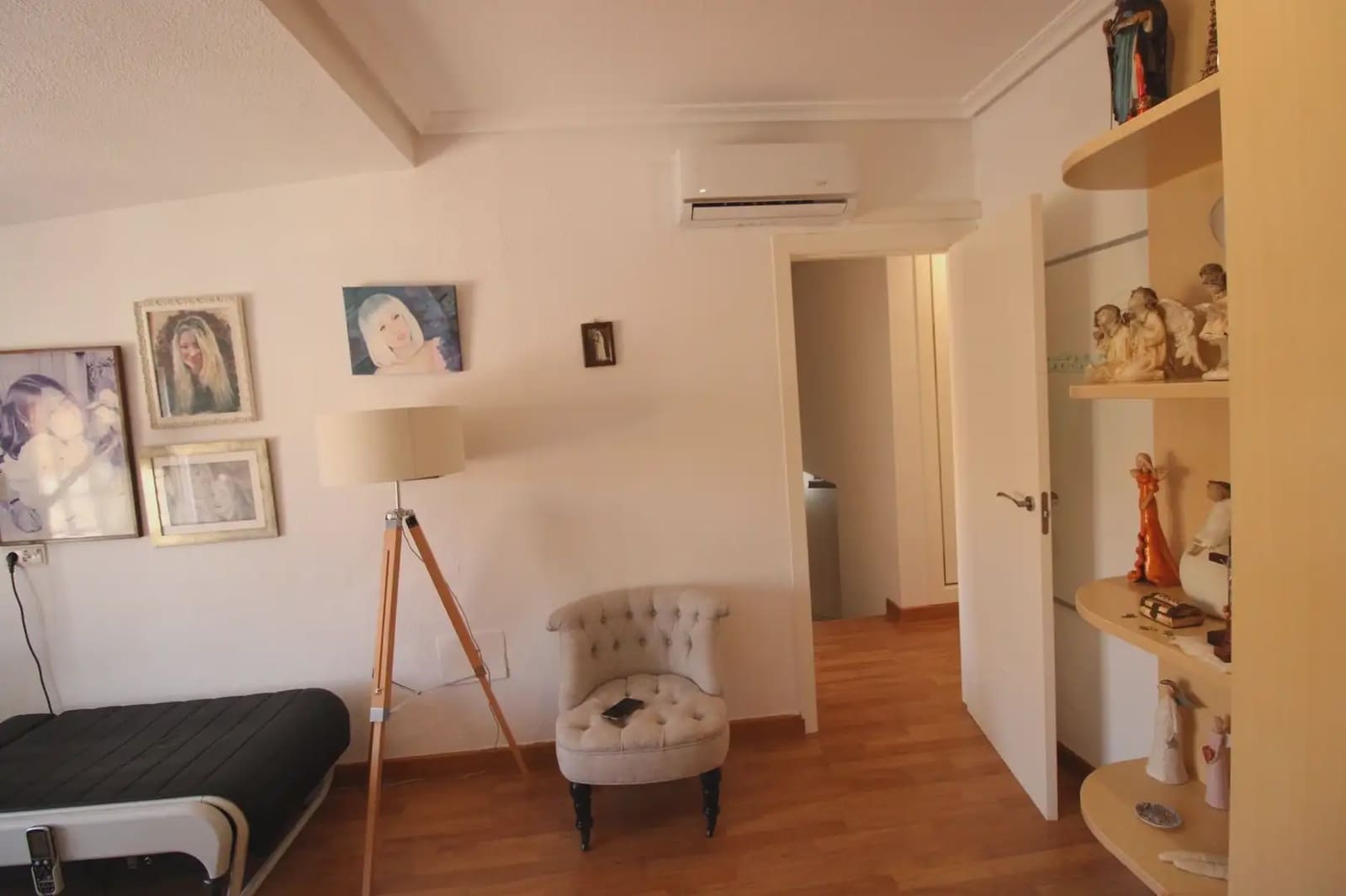 4 bedroom Townhouse for sale in Los Urrutias with pool - € 199,600 (Ref: 10007666)