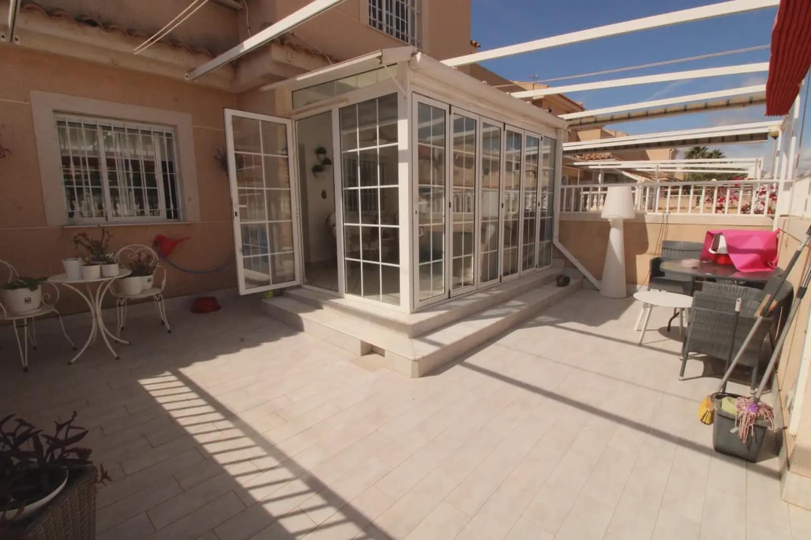 4 bedroom Townhouse for sale in Los Urrutias with pool - € 199,600 (Ref: 10007666)