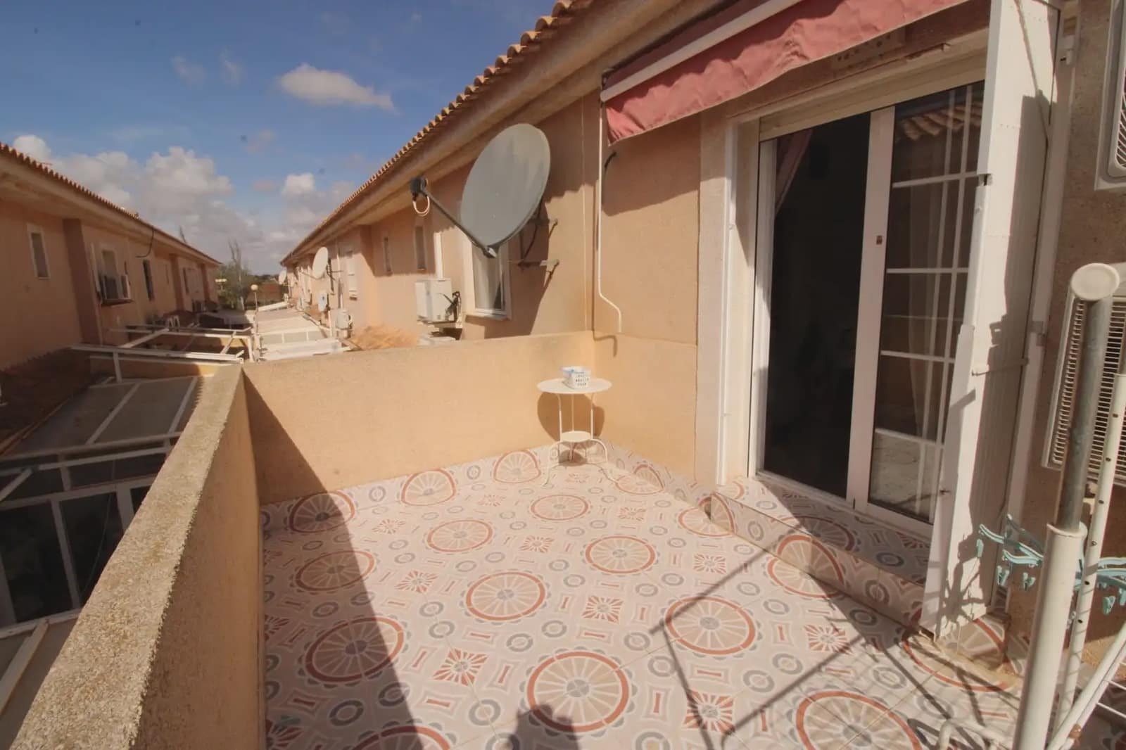 4 bedroom Townhouse for sale in Los Urrutias with pool - € 199,600 (Ref: 10007666)