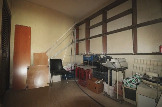 Commercieel te koop in San Antón, Cartagena - € 120.000 (Ref: 10007669)