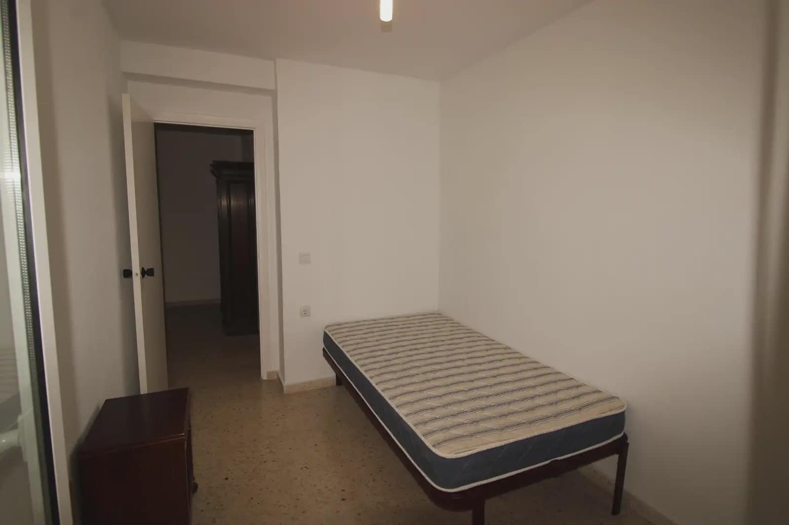 3 sovrum Lägenhet att hyra i Cartagena med garage - 850 € (Ref: 10055756)