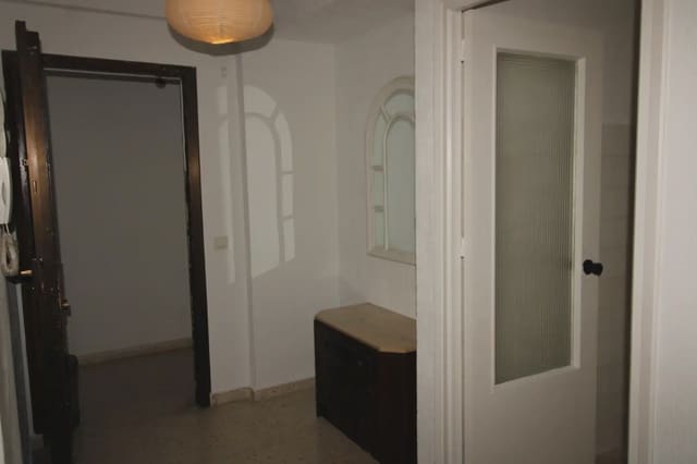 3 sovrum Lägenhet att hyra i Cartagena Ciudad, Cartagena med garage - 850 € (Ref: 10055756)