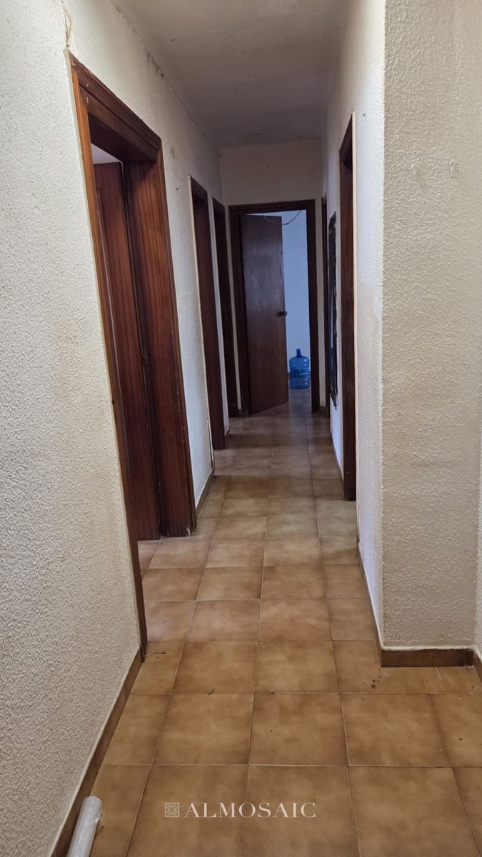 3 bedroom Flat for sale in El Prat de Llobregat - € 218,000 (Ref: 10029855)