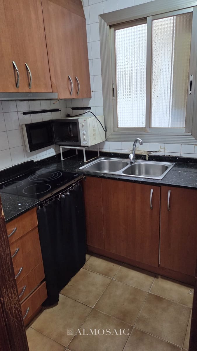 3 bedroom Flat for sale in El Prat de Llobregat - € 218,000 (Ref: 10029855)