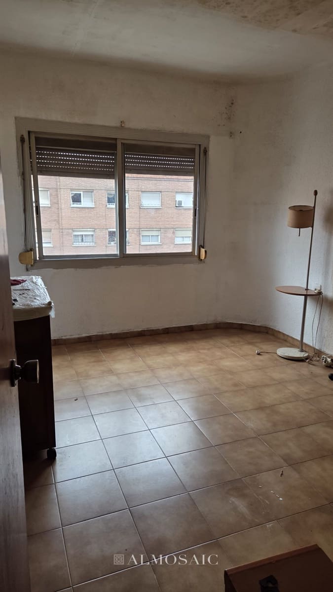 3 bedroom Flat for sale in El Prat de Llobregat - € 218,000 (Ref: 10029855)