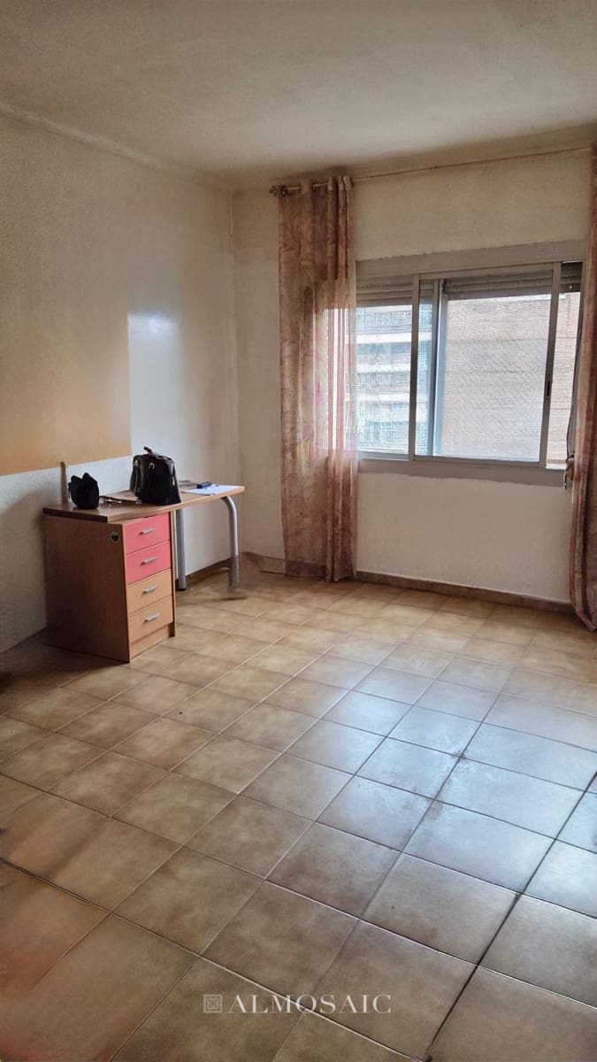 3 bedroom Flat for sale in El Prat de Llobregat - € 218,000 (Ref: 10029855)
