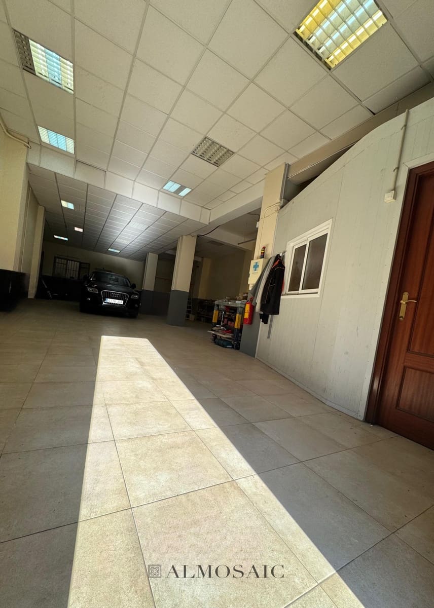 Butik till salu i El Prat de Llobregat - 153 000 € (Ref: 10030997)