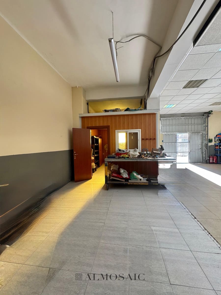 Butik till salu i El Prat de Llobregat - 153 000 € (Ref: 10030997)