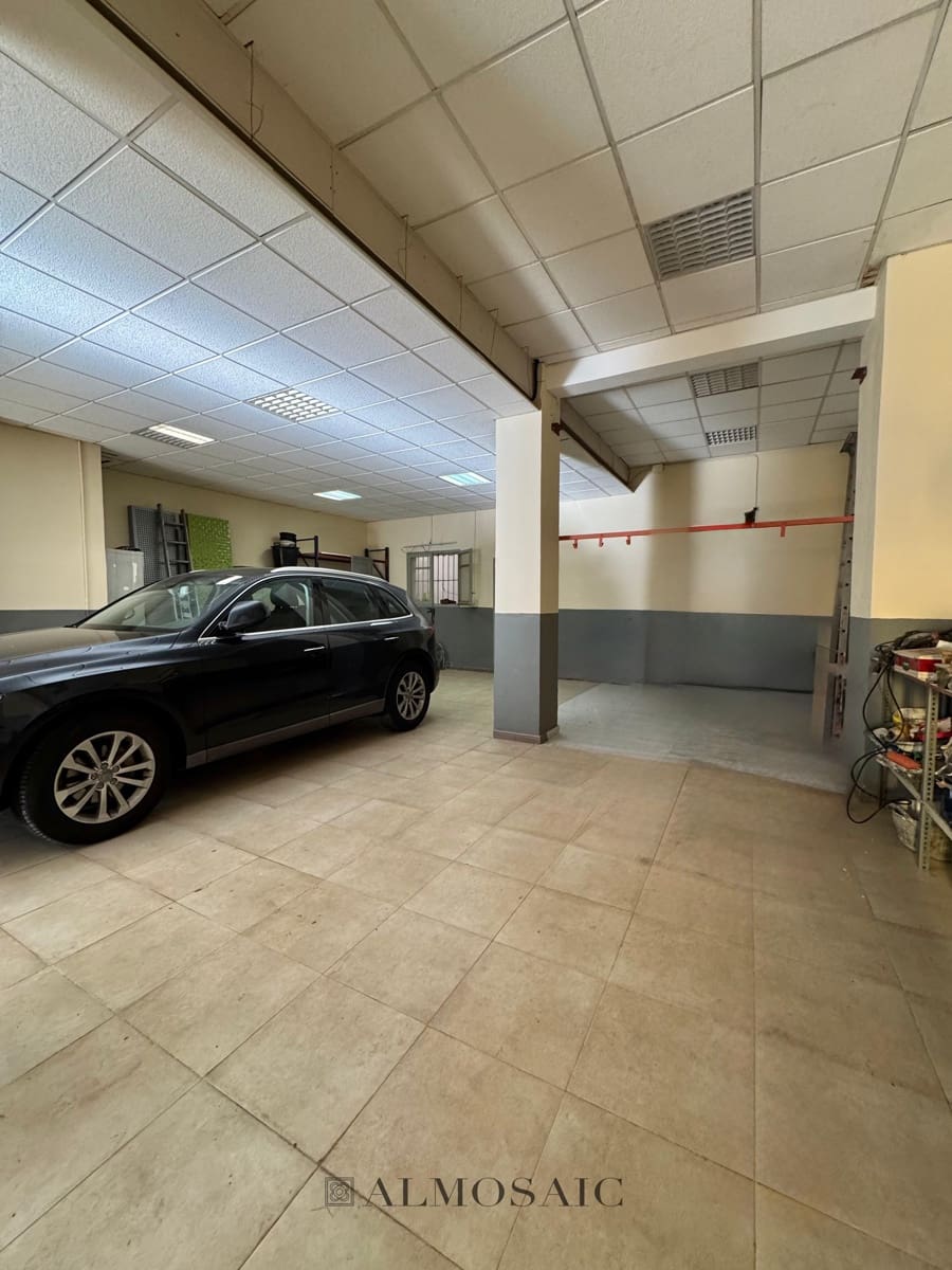 Butik till salu i El Prat de Llobregat - 153 000 € (Ref: 10030997)