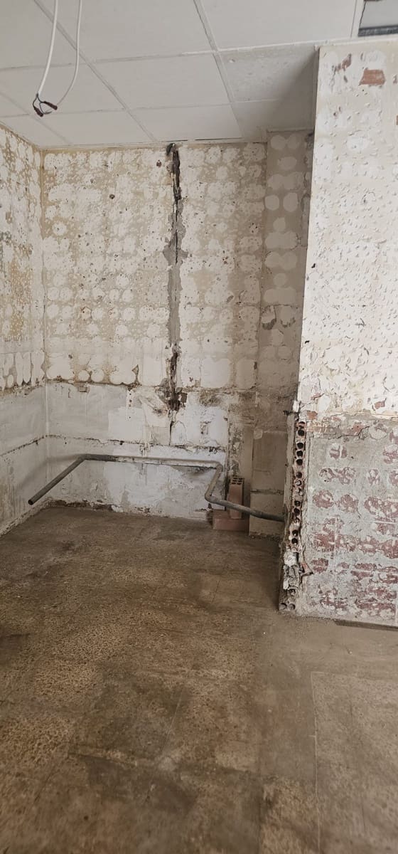 Kommersiell till salu i El Prat de Llobregat - 150 000 € (Ref: 10031223)