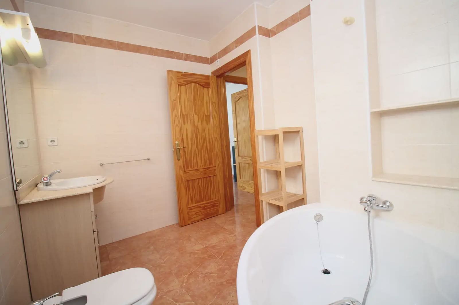 4 bedroom Apartment for sale in Canteras with garage - € 315,000 (Ref: 10009370)