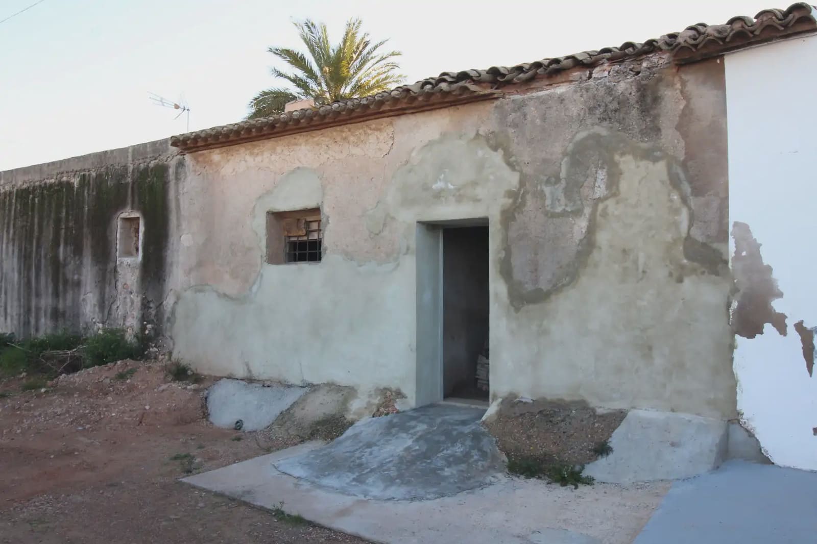 2 bedroom Townhouse for sale in Cartagena - € 50,000 (Ref: 10009372)
