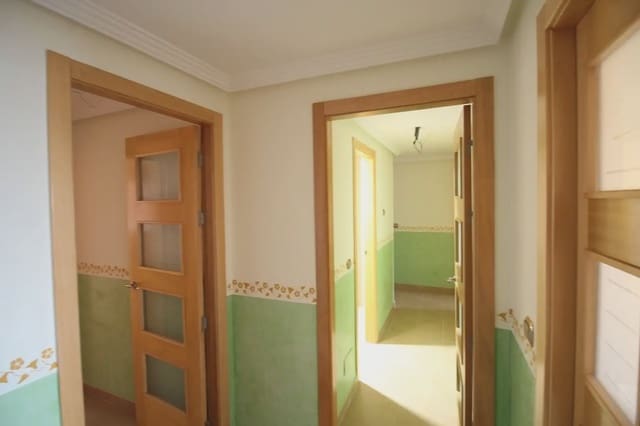 5 quarto Apartamento para venda em Centro, Los Alcázares com garagem - 215 000 € (Ref: 10009375)