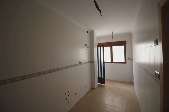 5 quarto Apartamento para venda em Centro, Los Alcázares com garagem - 215 000 € (Ref: 10009375)