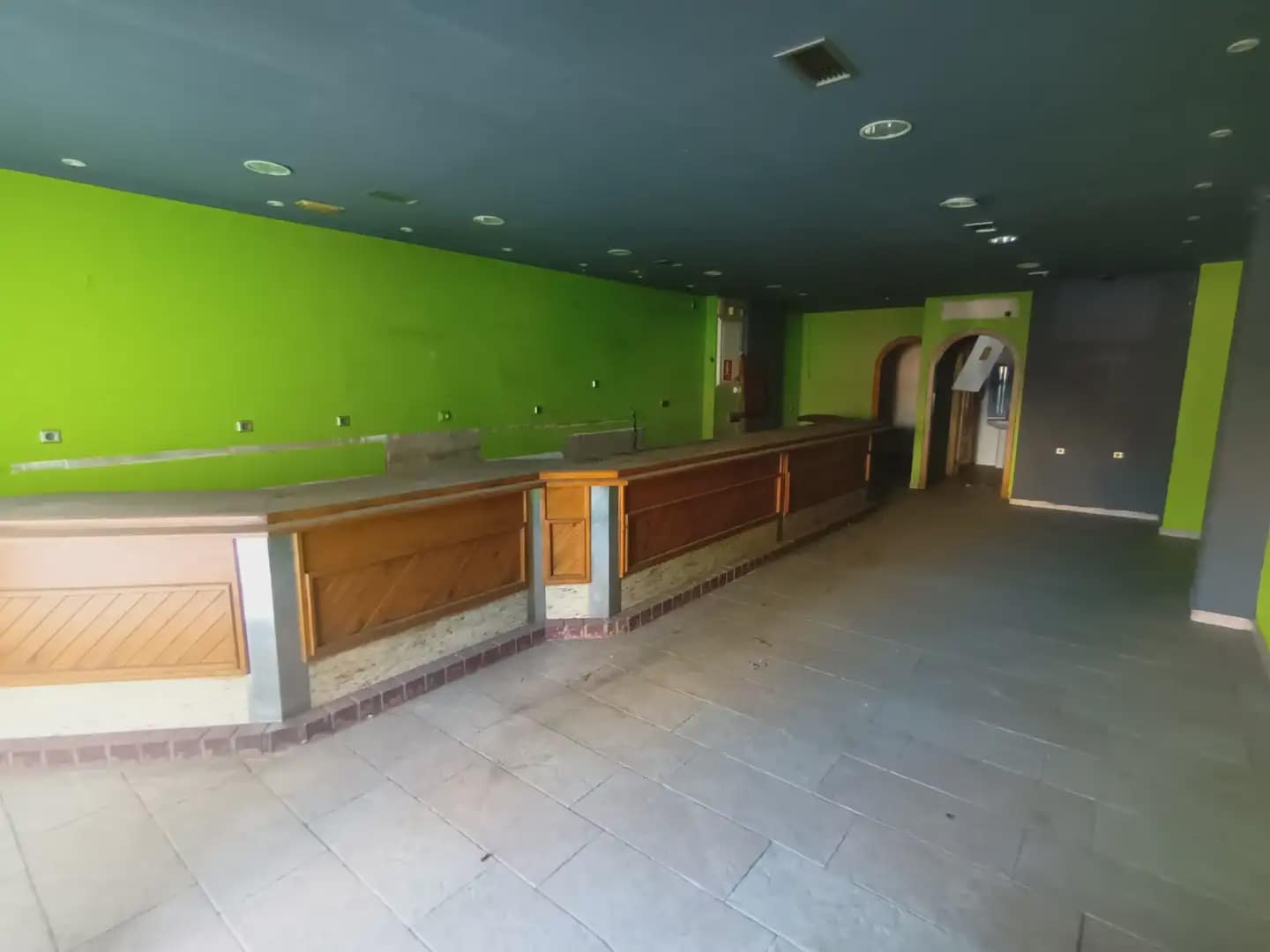 Comercial para arrendar em Cartagena - 800 € (Ref: 10009386)