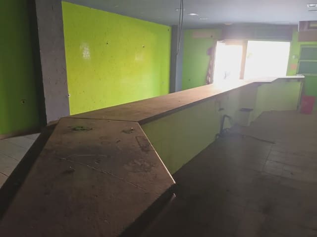 Comercial para arrendar em El Plan, Cartagena - 800 € (Ref: 10009386)