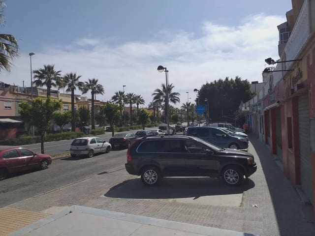 Comercial para arrendar em El Plan, Cartagena - 800 € (Ref: 10009386)