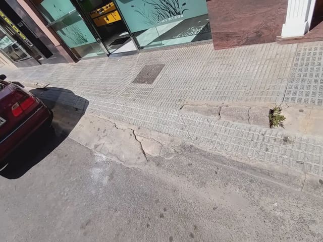 Local Commercial à louer à San Antón, Carthagène - 600 € (Ref: 10009393)