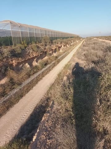 Rakentamaton maa myytävänä paikassa Fuente Alamo de Murcia - 25 000 € (Ref: 10009394)