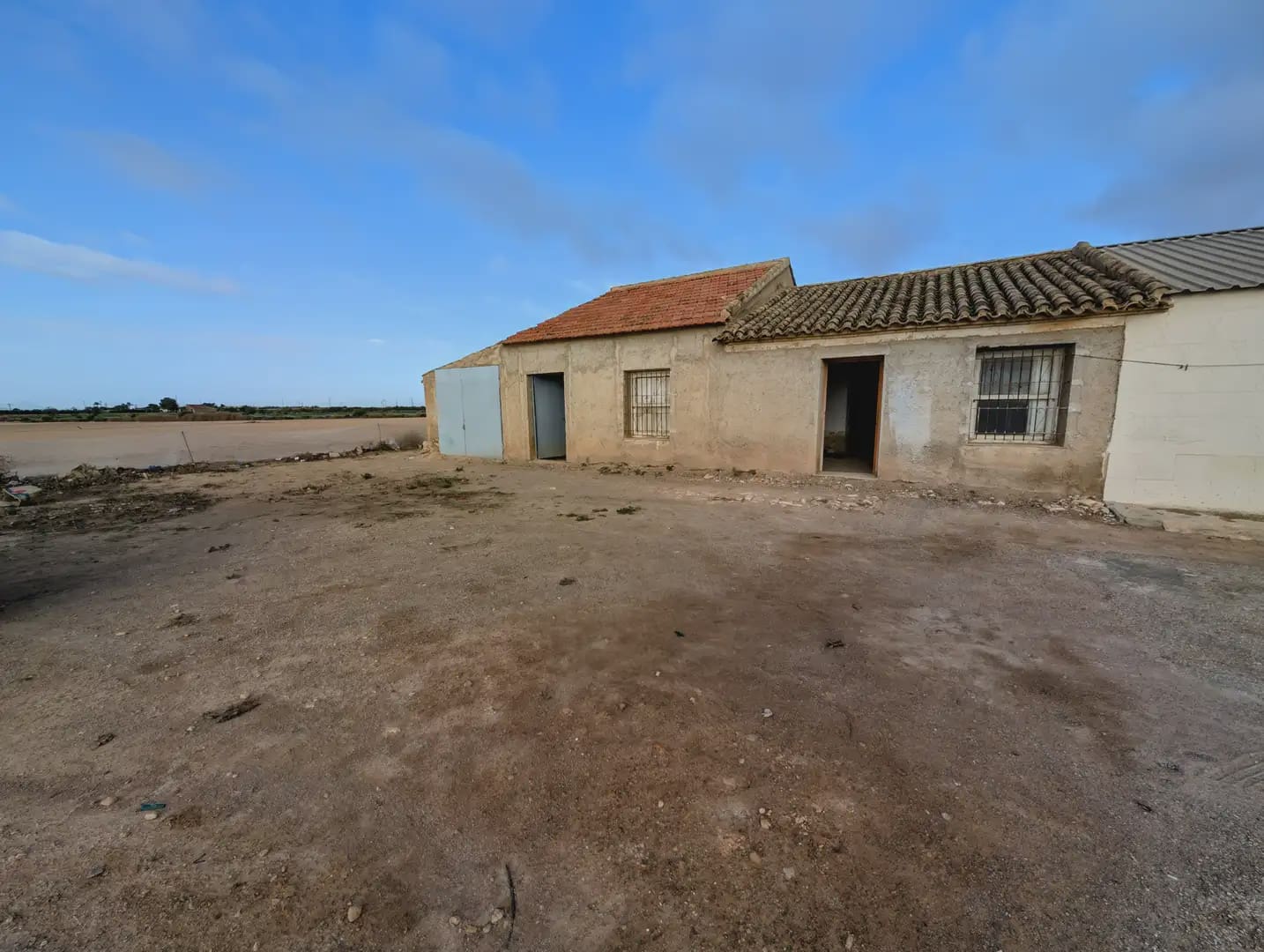 4 bedroom Finca/Country House for sale in Hortichuela with garage - € 200,000 (Ref: 10009412)