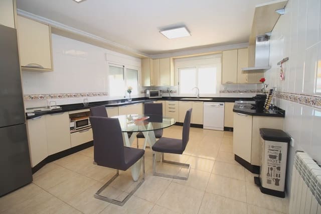 6 soveværelse Villa til salg i La Manga del Mar Menor med swimmingpool garage - € 599.000 (Ref: 10009424)