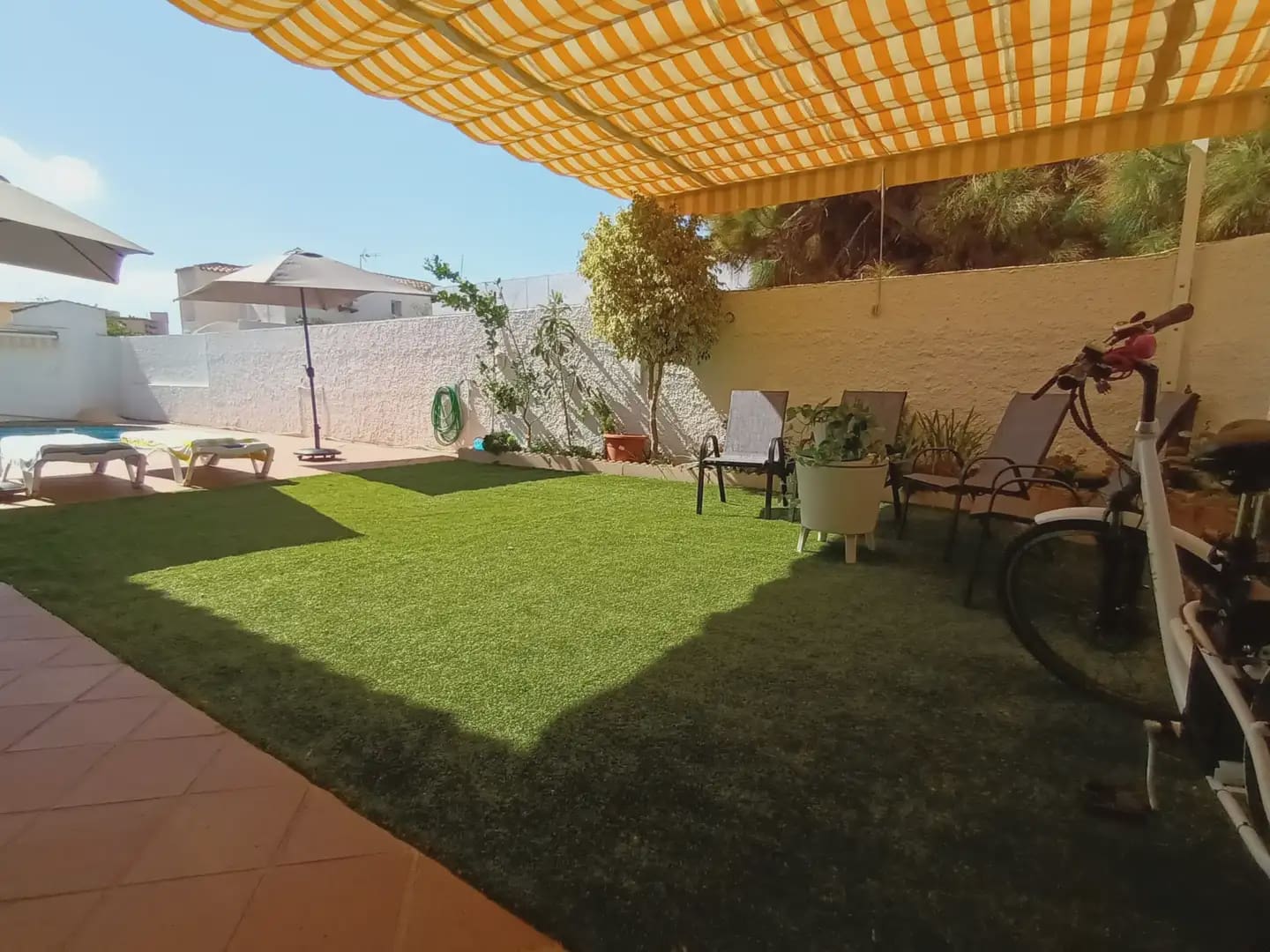 6 bedroom Villa for sale in La Manga del Mar Menor with pool garage - € 599,000 (Ref: 10009424)