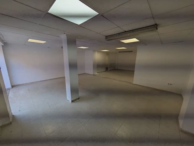 Local Commercial à louer à San Antón, Carthagène - 300 € (Ref: 10009425)