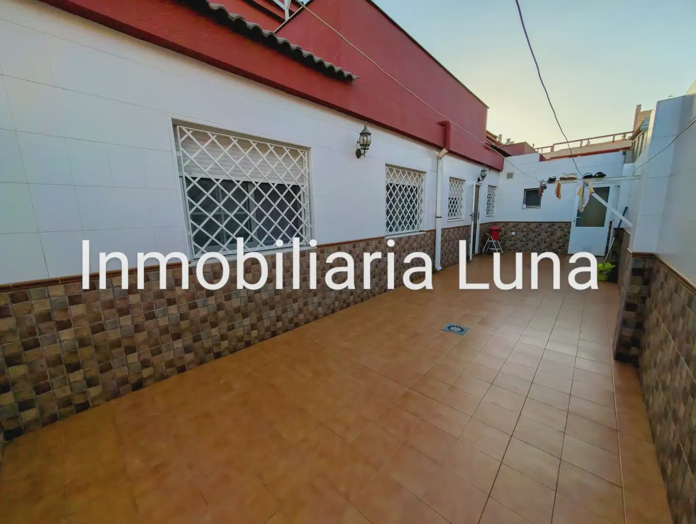 4 slaapkamer Halfvrijstaande villa te koop in Cartagena met garage - € 310.000 (Ref: 10009428)
