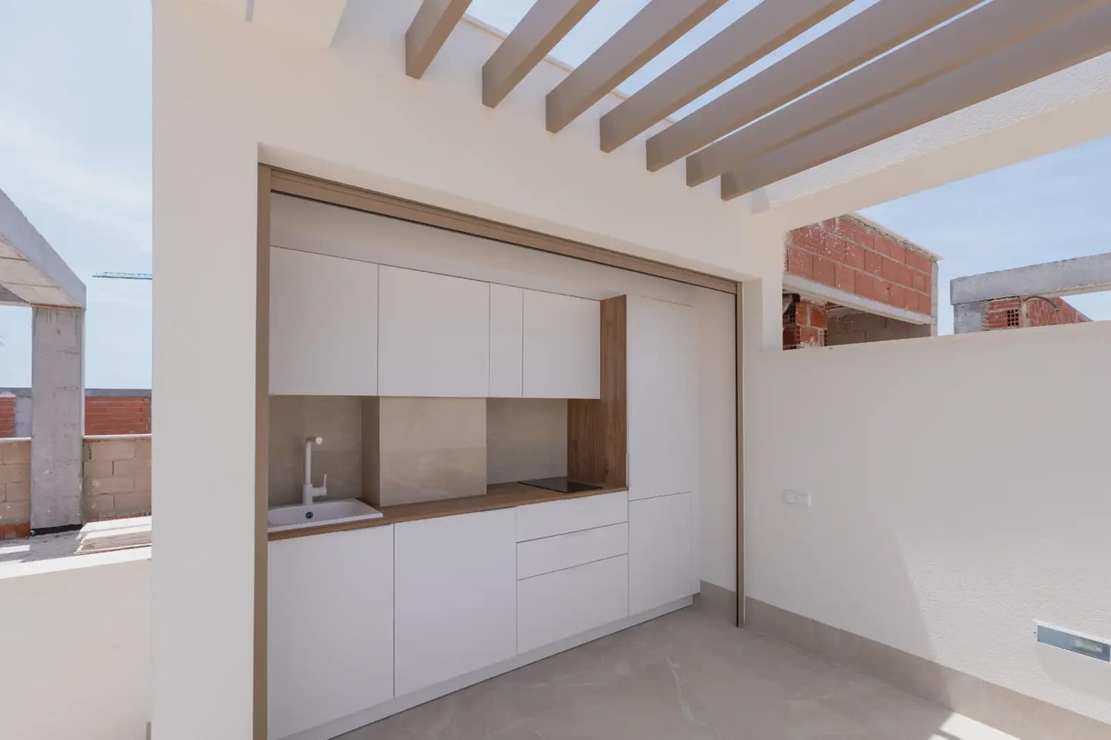 3 slaapkamer Halfvrijstaande villa te koop in Los Alcazares met zwembad garage - € 439.000 (Ref: 10009430)