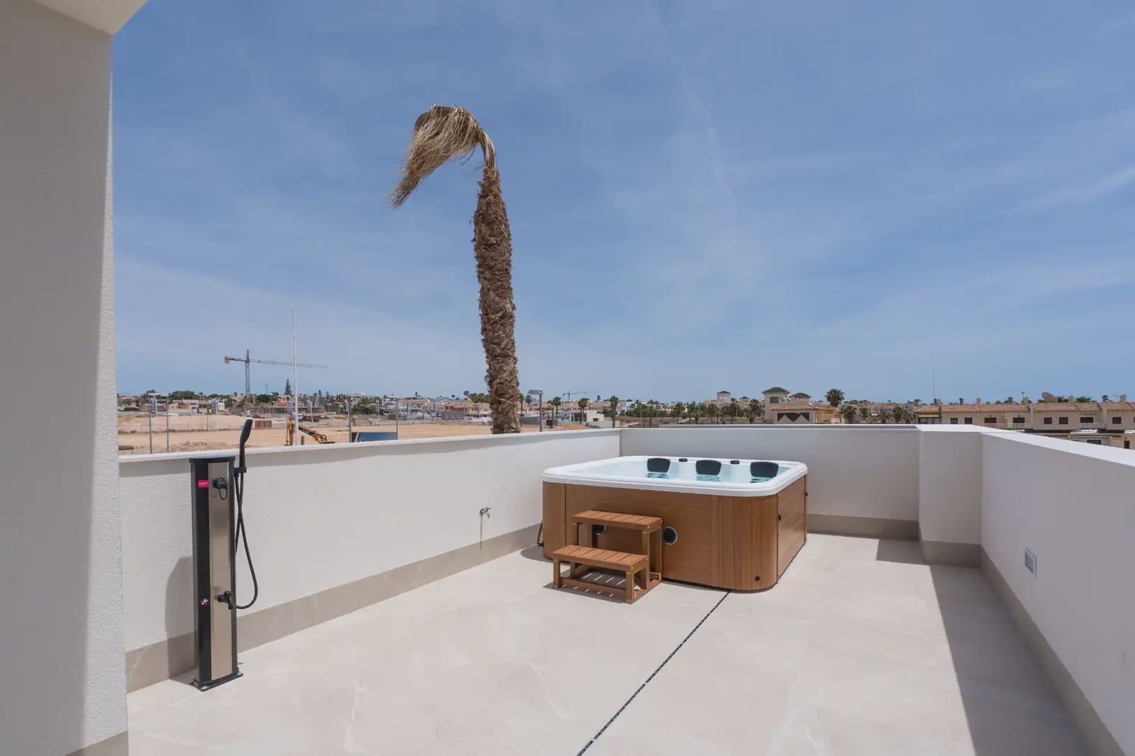 3 slaapkamer Halfvrijstaande villa te koop in Los Alcazares met zwembad garage - € 439.000 (Ref: 10009430)