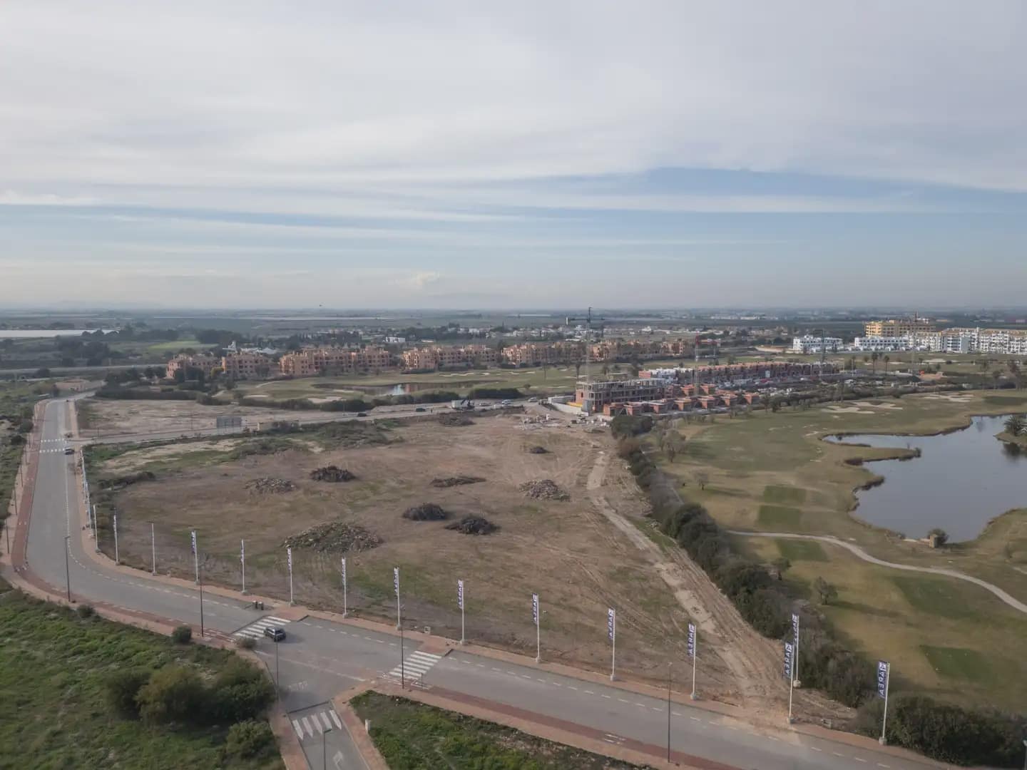 3 slaapkamer Halfvrijstaande villa te koop in Los Alcazares met zwembad garage - € 439.000 (Ref: 10009430)