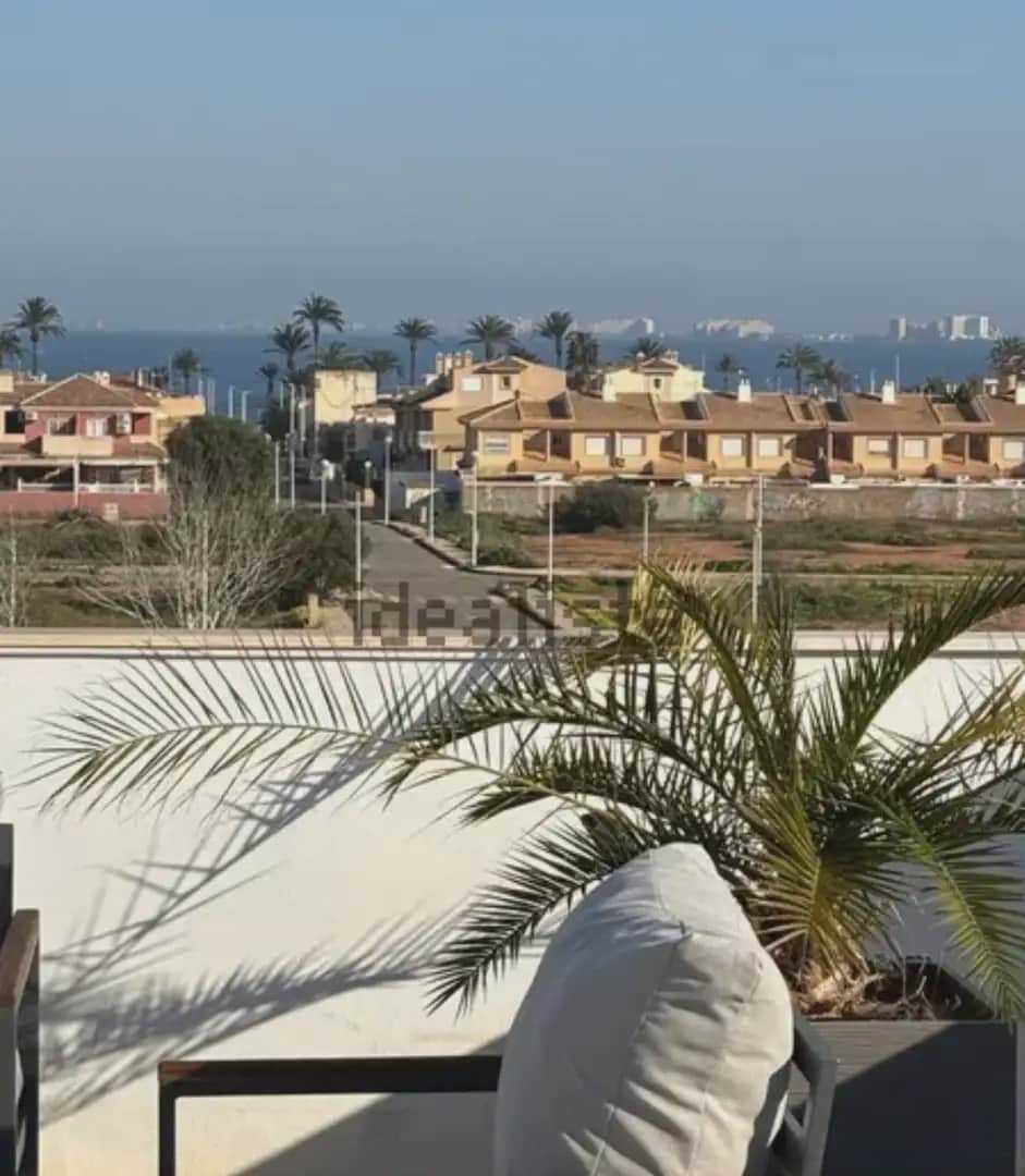 2 slaapkamer Penthouse te koop in Mar de Cristal met zwembad garage - € 315.000 (Ref: 10009435)
