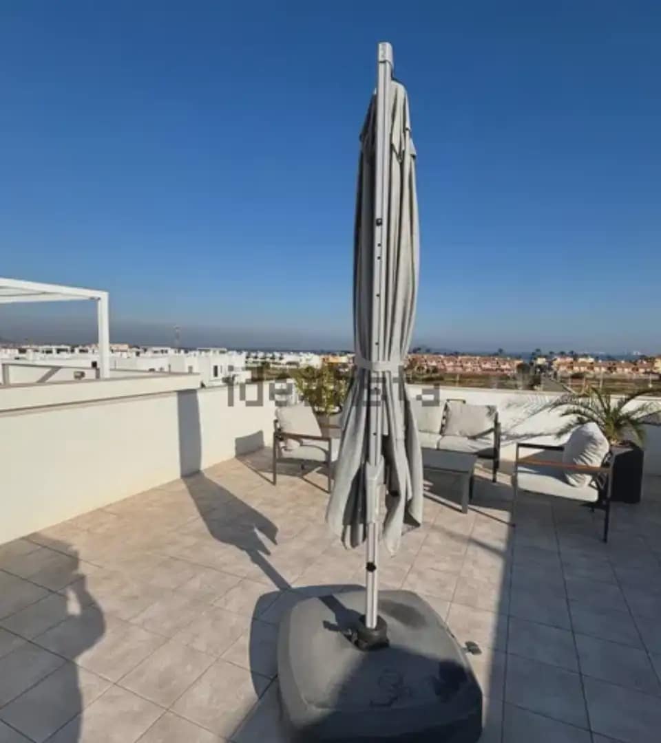 2 slaapkamer Penthouse te koop in Mar de Cristal met zwembad garage - € 315.000 (Ref: 10009435)