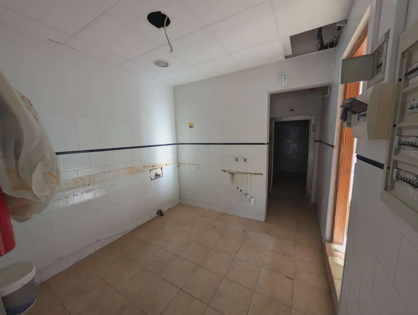 Commercial for rent in Cartagena - € 450 (Ref: 10009436)