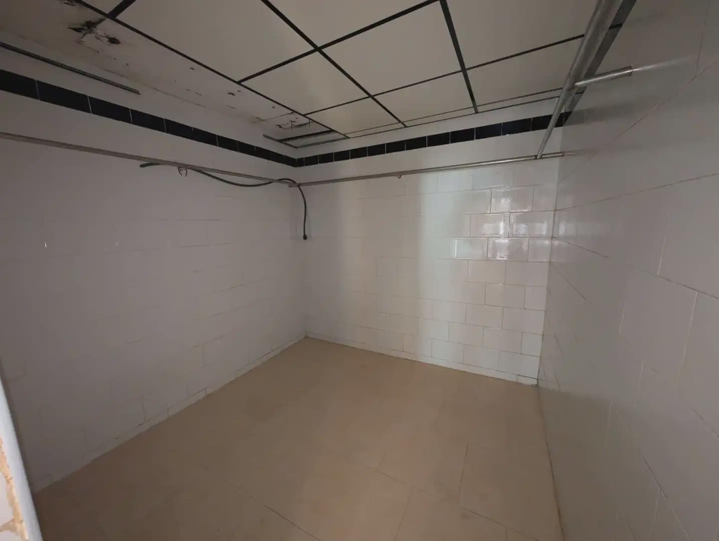 Commercial for rent in Cartagena - € 450 (Ref: 10009436)