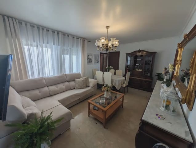 4 sovrum Lägenhet till salu i San Antón, Cartagena - 150 000 € (Ref: 10009437)